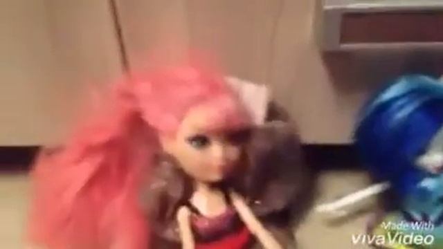 Пон 3 пернула ?! ХЗ смотреть онлайн