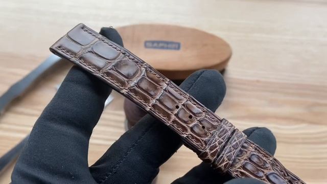 Ремешок для часов Louis Erard смотреть онлайн