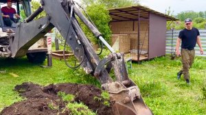 РАЗРЫЛИ ВЕСЬ УЧАСТОК/ СТРОИМ ПТИЧНИК С КОММУНИКАЦИЯМИ/БРИГАДА ОТЛИЧНО РАБОТАЕТ, А МЫ НА ПОДМОГЕ