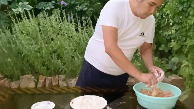 КАК СДЕЛАТЬ КУРИЦУ КАК KFC. КФС В ДОМАШНИХ УСЛОВИЯХ. ЧИК?