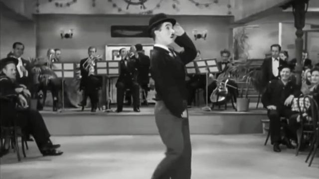 Чарли Чаплин & смотреть онлайн