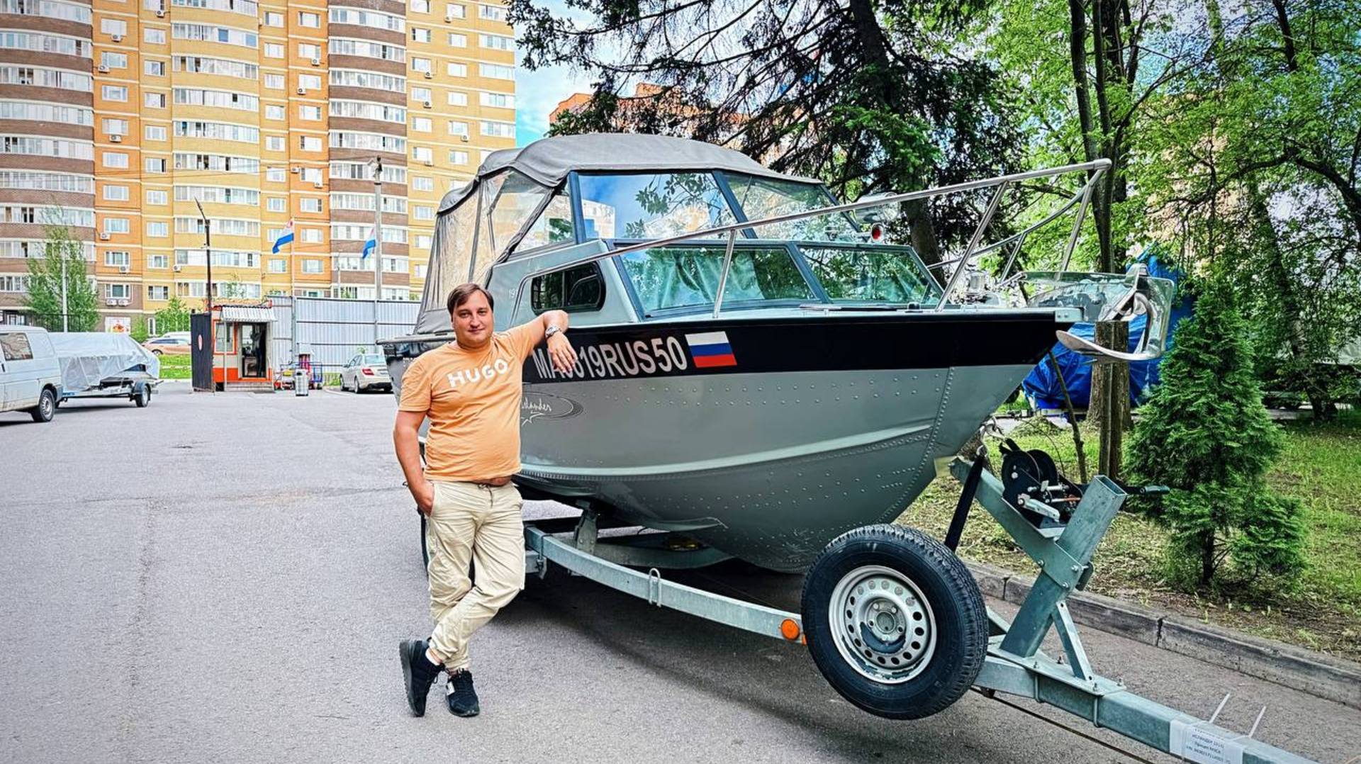 Сезон открыт! Из зимней спячки - в речную стихию! #яхтинг#лодка#река#зимовка#спускнаводу#яхтклуб