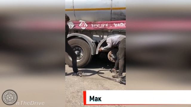 Автоприколы. Авто юмор. Приколы на дороге. Чудаки, хамы, неадекваты. Подборка ноябрь 2021 #85 смотреть онлайн