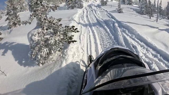 Тайга Патруль 800. Тяжелый подъём в гору. смотреть онлайн