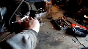 ИЖ Планета Спорт-350 произошел подсос воздуха между кар