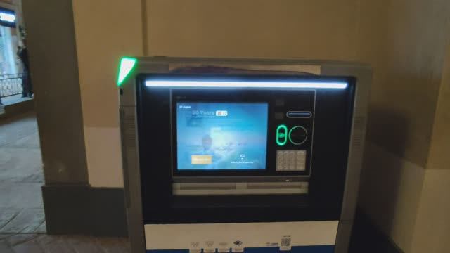 Как обменять доллары США на египетские фунты? Шарм эль шейх. смотреть онлайн