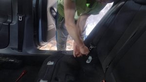 Снятие сидений на Фольксваген Пассат b6