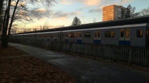 Прибытие состава 81-760/761 «Ока» на станцию Измайловская (09.11.2017) [архив]