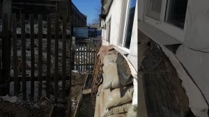 27.12.2023.Простой способ,сделать «зимнию заваленку«вокруг дома.+79241232444.Ю/к:Владимир Стороженк