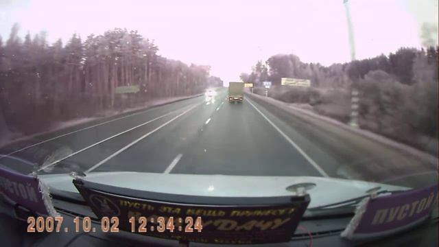 м10 на питер.ушел от лобового столкновения с фурой