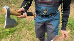 Топор из стали 9ХС - ты не поверишь, рубит даже металл !