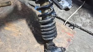 Регулировка жесткости заднего амортизатора мотоцикл?