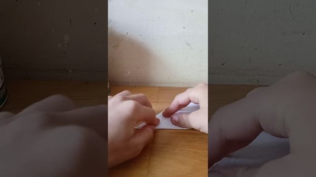 долго летающий самолёт из бумаги смотреть онлайн