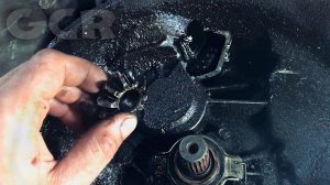 Жесть на СТО.Будни в гараже#23.Вылетел сателлит, дыра в кпп ваз 2114.Разорвало натяжной ролик калина