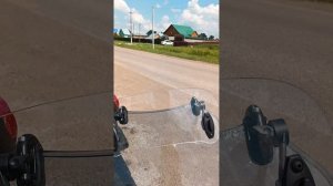удлинитель лобового стекла мотоцикла.