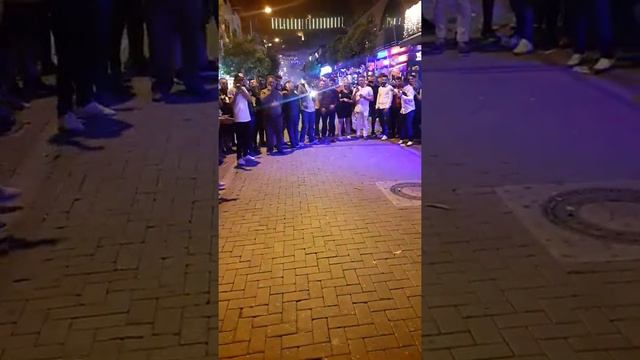 Танцы на улице Алании. Ночная жизнь бурлит)))