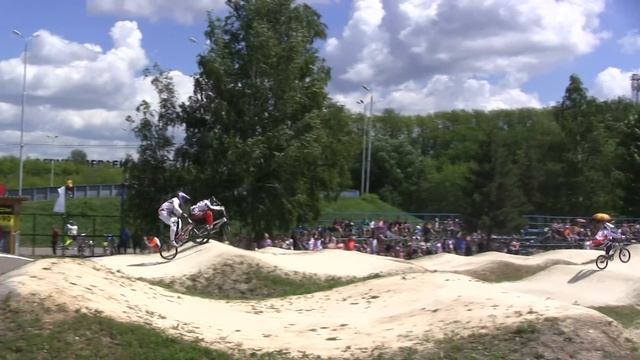 ПР. Юниоры и мужчины. Заезд 3. Мото 2 смотреть онлайн