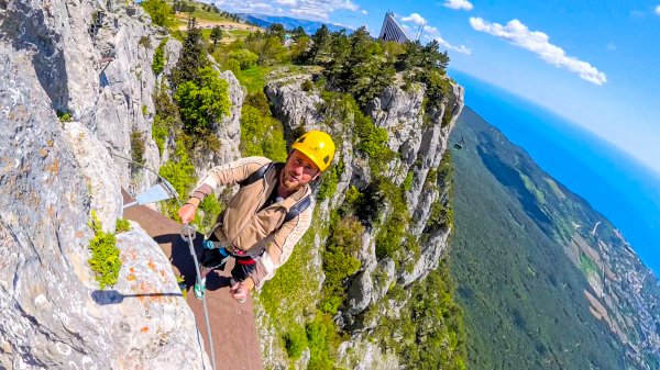 Канатная дорога на АЙ-ПЕТРИ ОТКРЫТА. Жуткий МОСТ. НЕБЕСНАЯ ТРОПА НАД ПРОПАСТЬЮ.