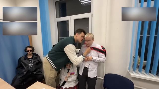 ШОУ «АМЕРИКАН СКУЛ» (ft. Мафаня, Каша, Брамо, СБомба, Мамура, Зеля и Бебрина) смотреть онлайн