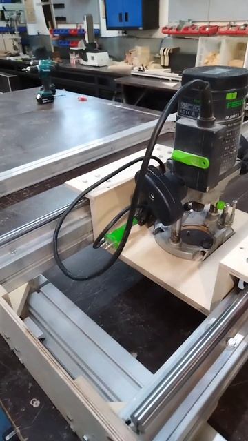 Каретка для фрезера смотреть онлайн