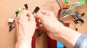 Два контроллера мотор колеса управляются одним диспл?