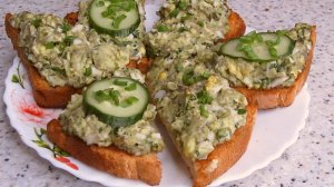 Мой любимый бутерброд на завтрак. Вкус орехово-сливочный, как с кедровыми орешками.