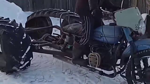 Крутой вездеход суперский рекомендую посмотреть.