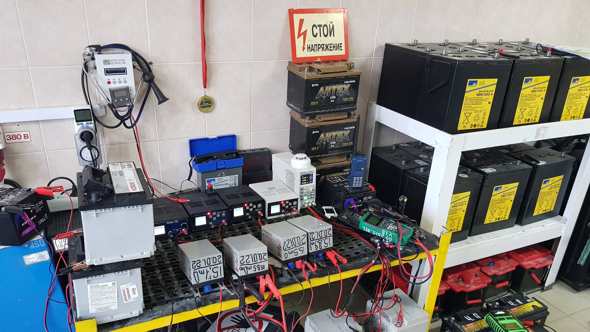 КУЛОН( 830, 825, 820, 720 ) - лучший вариант Зарядных Устройств для моих задач. смотреть онлайн