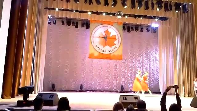 Ася Цетлина и Катя Егорова - вариация подружек