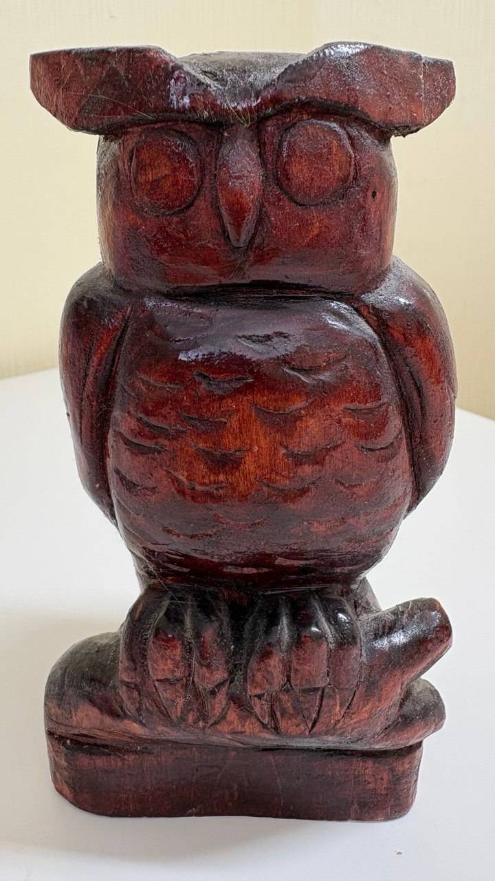 Статуэтка из дерева