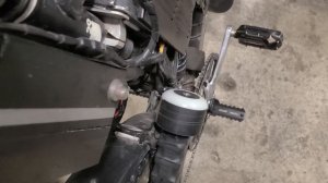 Folding pegs.  Складные подножки на электровелосипед.