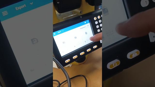 Передача файлов с South H6 на South N40. #south #тахеометр #smartphone #a смотреть онлайн