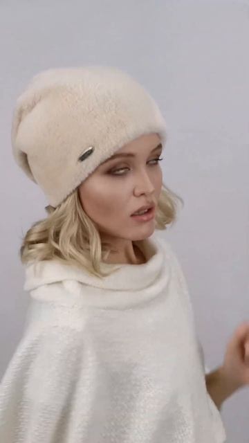 Женская шапочка с накидом (Арт. 30246712LBEDGE) смотреть онлайн