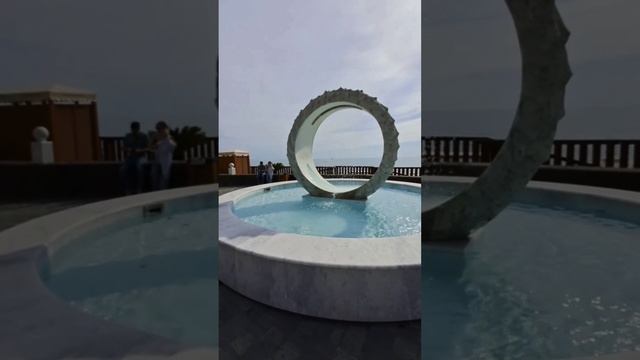 Фонтаны на набережной Адлера и Сириуса смотреть онлайн