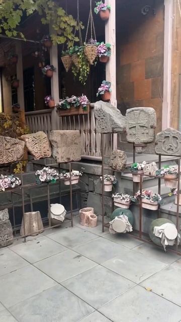 Церковь святой Богородицы Зоравор - Ереван смотреть онлайн