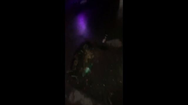 В Саратове девушка упала с самоката из-за выбоины на в? смотреть онлайн