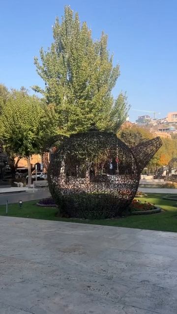 Солнечный Ереван - жемчужина Армении смотреть онлайн