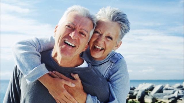 Счастливые старики позитивный ролик