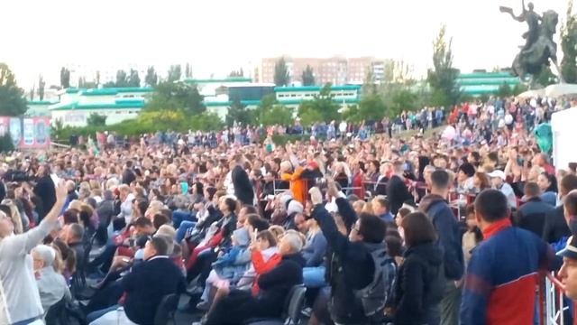 Концерт в Тирасполе 23.06.18 - Денис Майданов (48 часов) смотреть онлайн