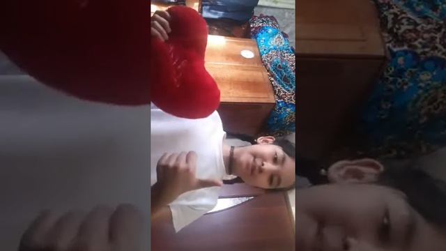 Что я подарю своей подруге на 14 февраля.... смотреть онлайн