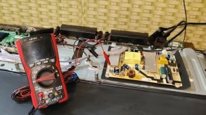 Телевизор Kivi 40U710KB не включается после работы от генер?