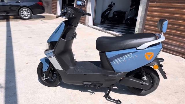 Yadea электроскутер в Arnold Scooter
