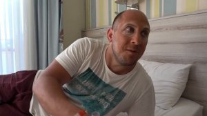 Толик ОСВОБОДИЛСЯ от СКОТЧА И ЗАПЕР Лену в ЛИФТЕ. Crazy Life