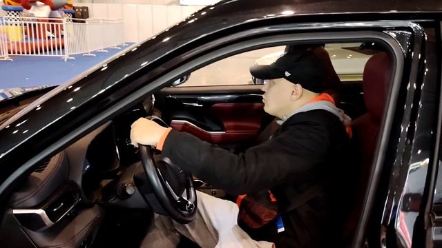 Новый огромный кроссовер Toyota Crown Kluger 2025 года из Китая ?