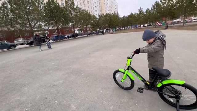 Обзор подарков на день рождения / Счастливый Ян / как к?