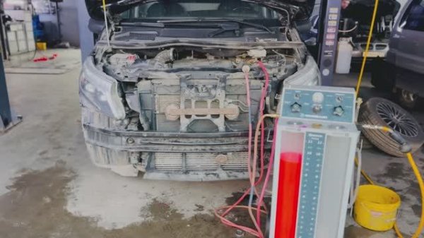 ЗАДНИЙ КОНТУР КОНДИЦИОНЕРА  как не НУЖНО 😱РеМоНтИрОвАтЬ Mercedes V CLASS 447 трубки кондиционера