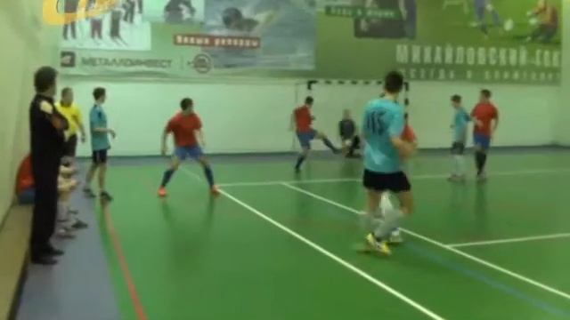 В МИНИ-ФУТБОЛ СЫГРАЛИ КОМАНДЫ КУРЧАТОВСКОГО РАЙОНА И ЖЕЛЕЗНОГОРСКА