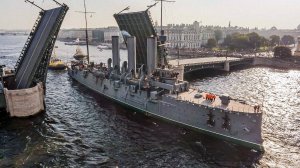 Служба на «Авроре»: как устроен главный корабль российского флота?