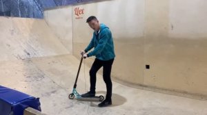 как сделать 180 на самокате/как сделать ванетти