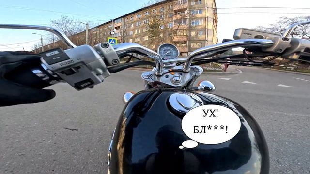 Заглохла на перекрестке.